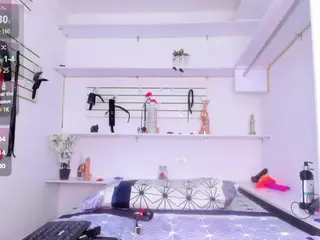 Alejandra-dunn's Live Sex Cam Show