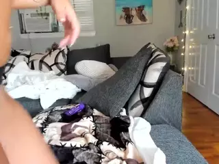 jadebay's Live Sex Cam Show