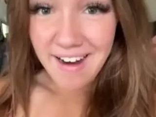 jadebay's Live Sex Cam Show
