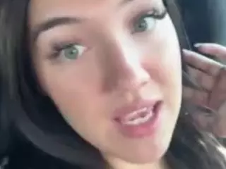 jadebay's Live Sex Cam Show