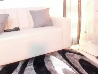 SarahGil's Live Sex Cam Show