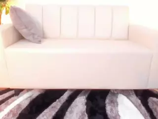 SarahGil's Live Sex Cam Show