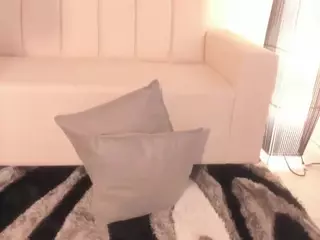 SarahGil's Live Sex Cam Show
