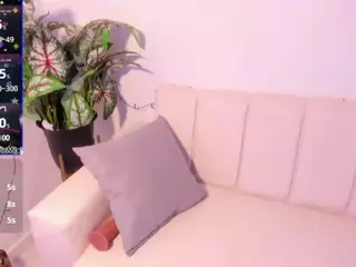 SarahGil's Live Sex Cam Show