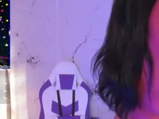SarahGil's Live Sex Cam Show