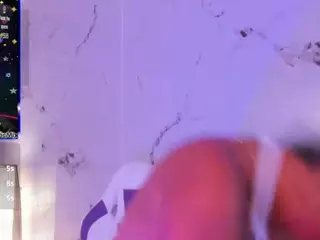 SarahGil's Live Sex Cam Show