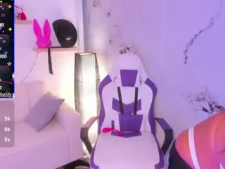 SarahGil's Live Sex Cam Show