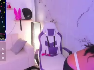 SarahGil's Live Sex Cam Show