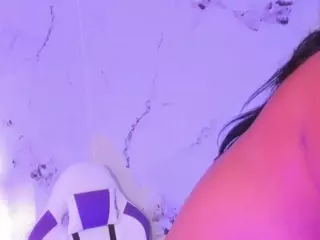 SarahGil's Live Sex Cam Show