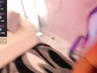 SarahGil's Live Sex Cam Show