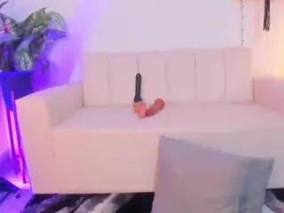 SarahGil's Live Sex Cam Show