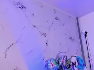 SarahGil's Live Sex Cam Show