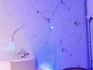 SarahGil's Live Sex Cam Show