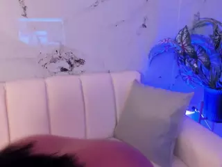 SarahGil's Live Sex Cam Show