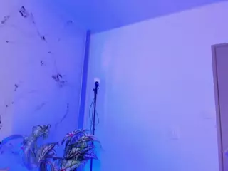 SarahGil's Live Sex Cam Show