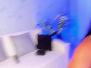SarahGil's Live Sex Cam Show
