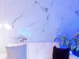 SarahGil's Live Sex Cam Show