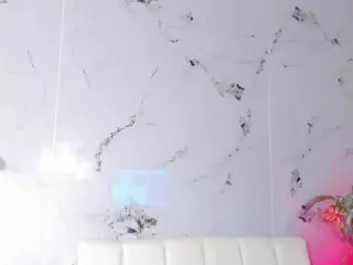SarahGil's Live Sex Cam Show