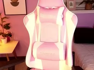 Abigaill-1's Live Sex Cam Show