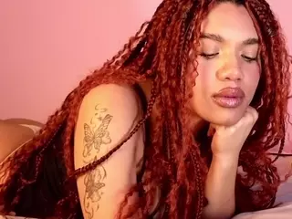 Abigaill-1's Live Sex Cam Show