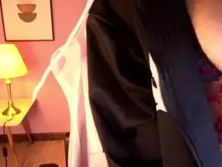 Abigaill-1's Live Sex Cam Show