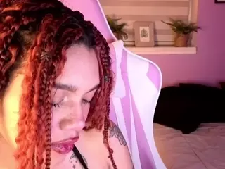 Abigaill-1's Live Sex Cam Show