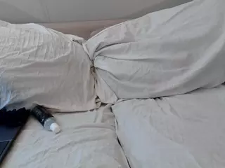 EmoDream1998's Live Sex Cam Show