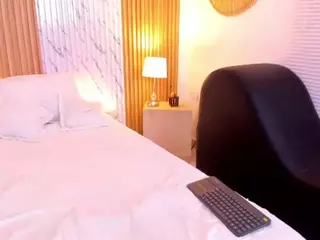 Eimy-Nicolls's Live Sex Cam Show
