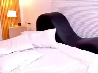 Eimy-Nicolls's Live Sex Cam Show