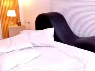 Eimy-Nicolls's Live Sex Cam Show