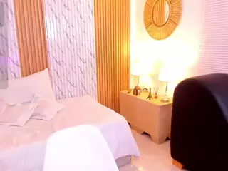 Eimy-Nicolls's Live Sex Cam Show