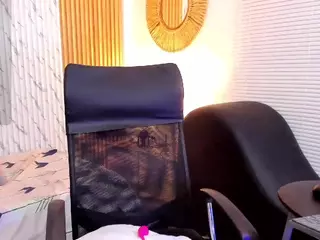 Eimy-Nicolls's Live Sex Cam Show