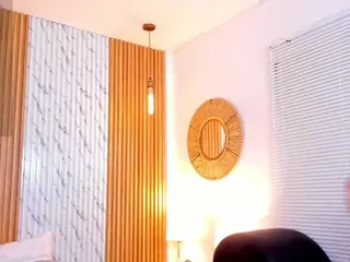 Eimy-Nicolls's Live Sex Cam Show