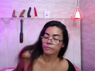 Cattleya MaturePure's Live Sex Cam Show