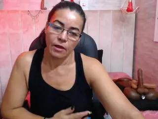 Cattleya MaturePure's Live Sex Cam Show