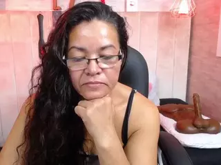 Cattleya MaturePure's Live Sex Cam Show