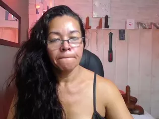 Cattleya MaturePure's Live Sex Cam Show