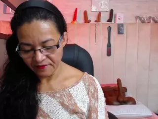 Cattleya MaturePure's Live Sex Cam Show