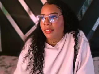 MelanyTylor's Live Sex Cam Show