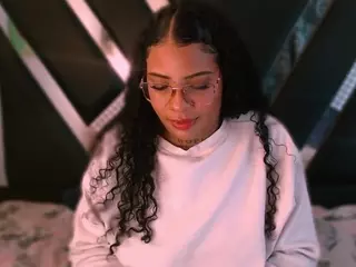 MelanyTylor's Live Sex Cam Show