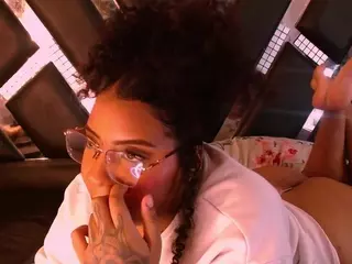 MelanyTylor's Live Sex Cam Show