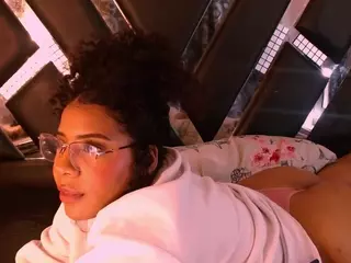 MelanyTylor's Live Sex Cam Show