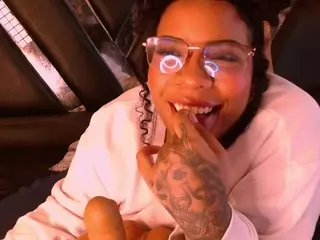MelanyTylor's Live Sex Cam Show