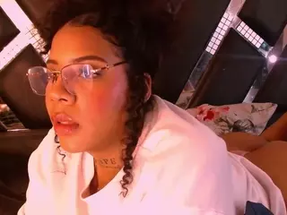 MelanyTylor's Live Sex Cam Show