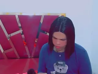 cristall-hotts's Live Sex Cam Show