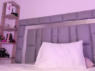 Nadia-saadiK1's Live Sex Cam Show