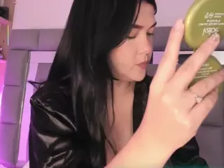 Nadia-saadiK1's Live Sex Cam Show