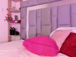 Nadia-saadiK1's Live Sex Cam Show