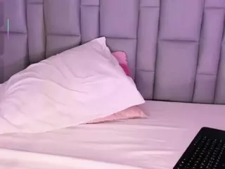 Nadia-saadiK1's Live Sex Cam Show
