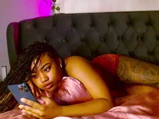 BriannaBrave's Live Sex Cam Show